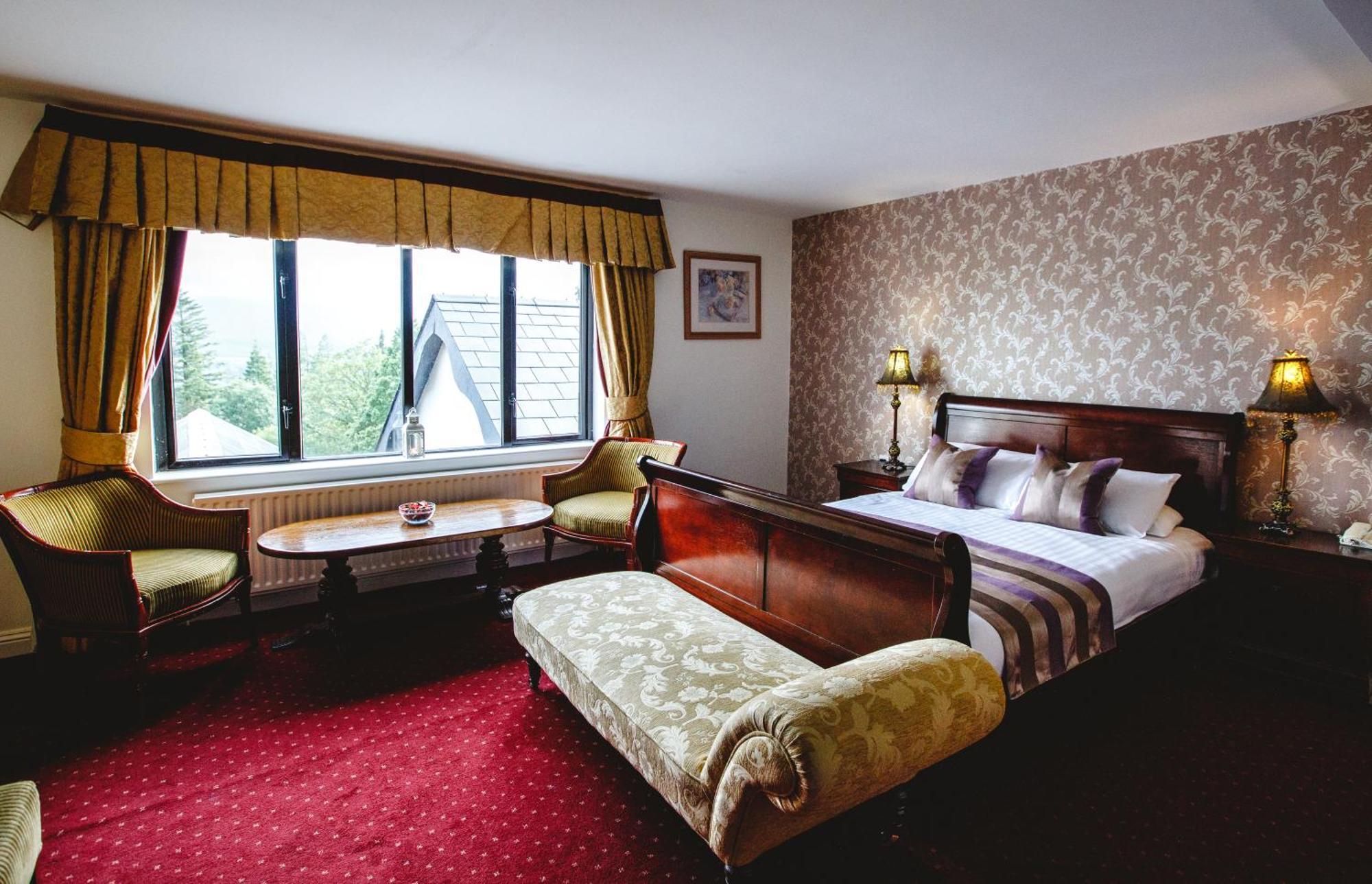 Aherlow House Hotel & Lodges Екстериор снимка