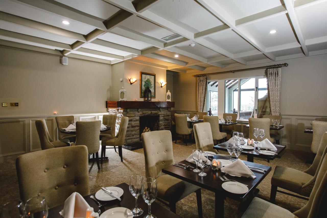 Aherlow House Hotel & Lodges Екстериор снимка